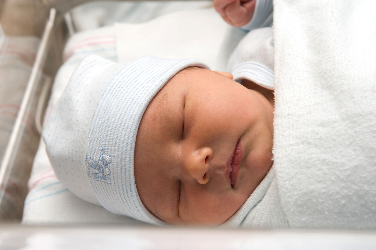 Newborn in NYC - Nannies by Noa - New York & Tri-State Area Nanny Agency - Newborn Care - Nannying Jobs Near Me